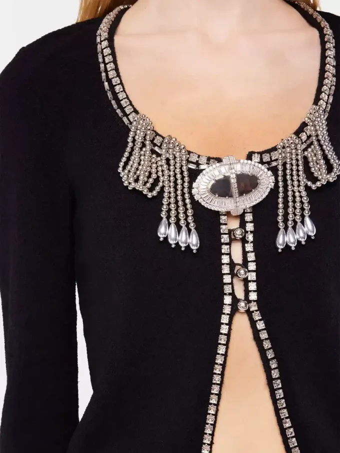 Brodert strikkegenser