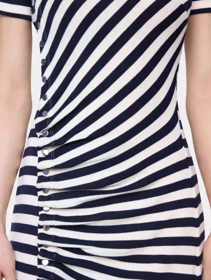 Draped midi-kjole i ull
