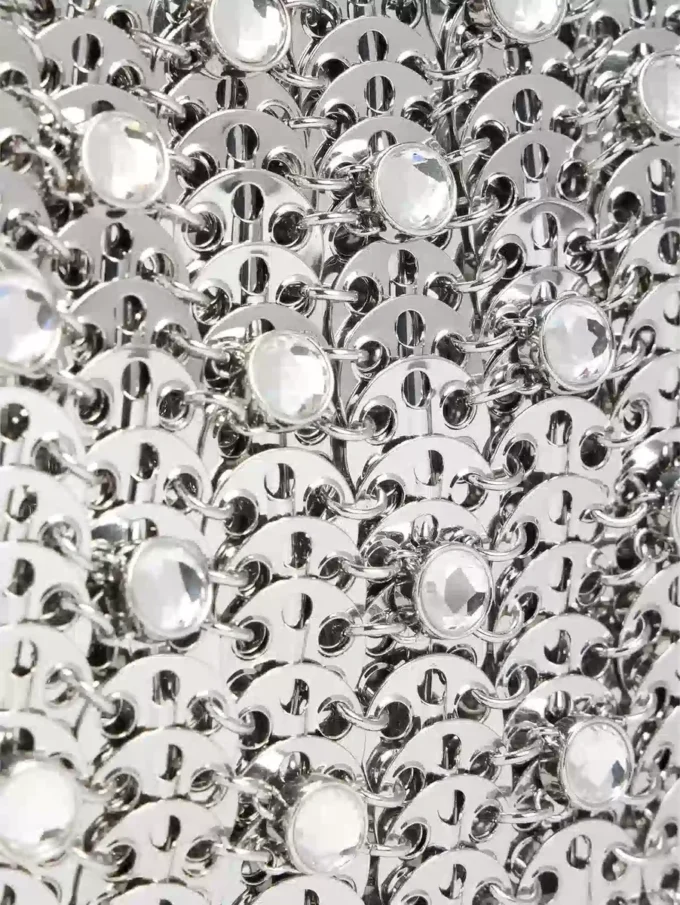Ikonisk veske fra 1969 pyntet med rhinestones
