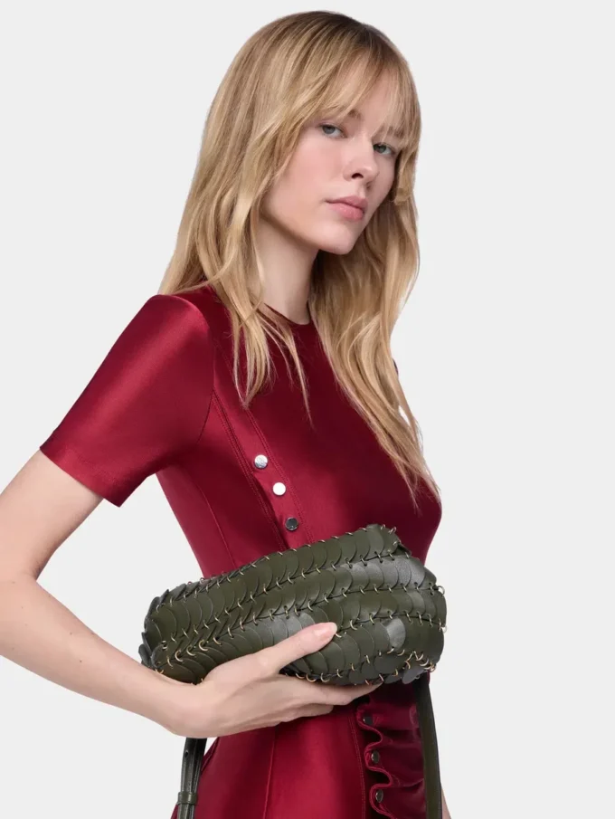 Khakifarget Paco crossbody-veske i skinn