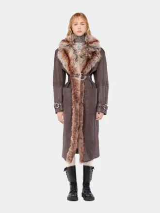 Trenchcoat med fuskepelsbesetning